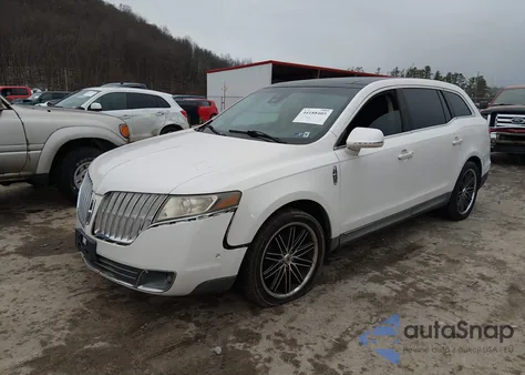 2010 Lincoln Mkt Ecoboost z USA, uszkodzony, nr VIN 2LMHJ5AT1ABJ03580